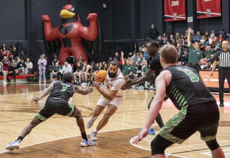 Redshirt Junior Cameron Tyson bursts through defenders.