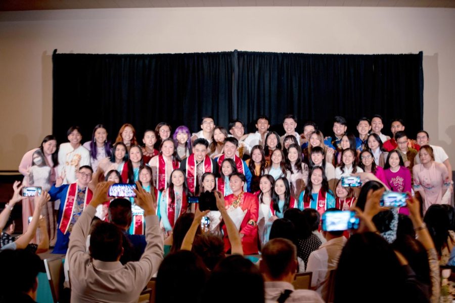 Xuan contributors on stage.